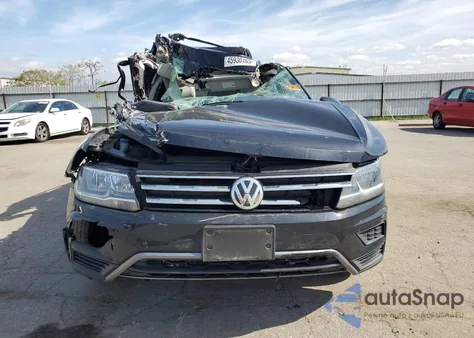2018 Volkswagen Tiguan Se из США, поврежденный, VIN 3VV2B7AX3JM133018